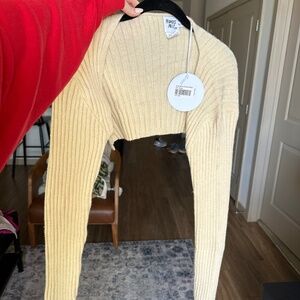 COPY - Yellow cropped sweater long sleeve